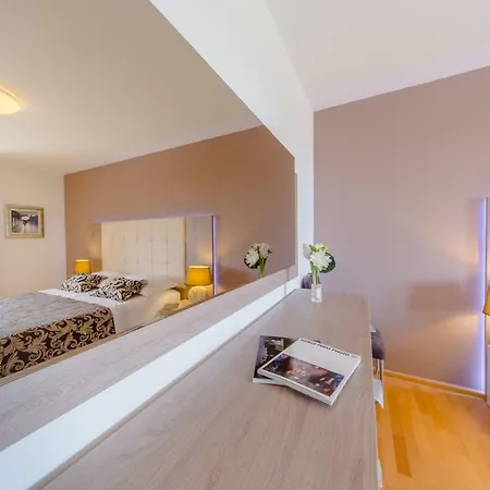 Leonarda Apartment